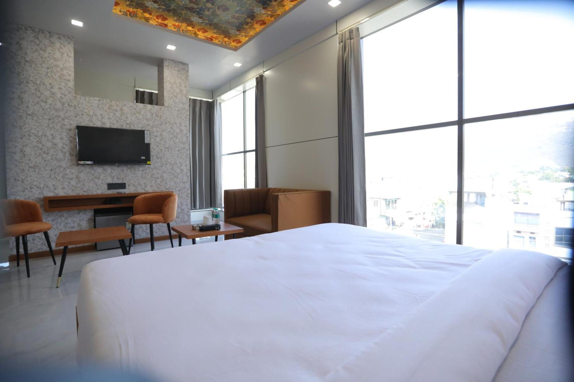 Hotel Pride Of Chittor Chittorgarh Ngoại thất bức ảnh